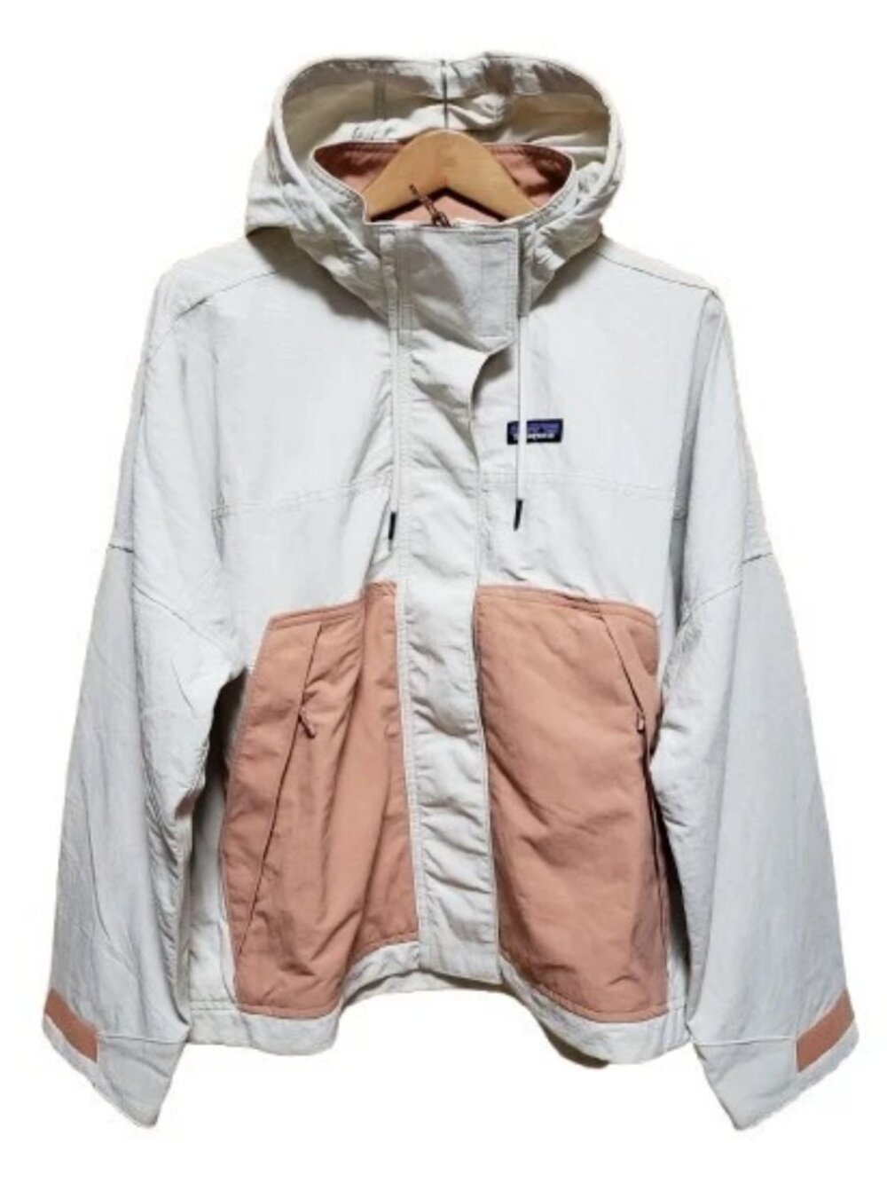 NWT PATAGONIA Skysail Women's Hooded Jacket in Size M - Picture 1 of 7